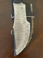 Handmade Damascus Steel Tracker Knife: The Hunted Movie Replica G-10 Micarta Handle, Leather Sheath - Image 6